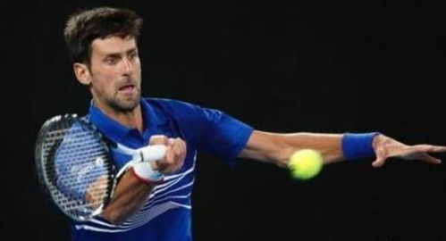 随着足球在 随着足球在