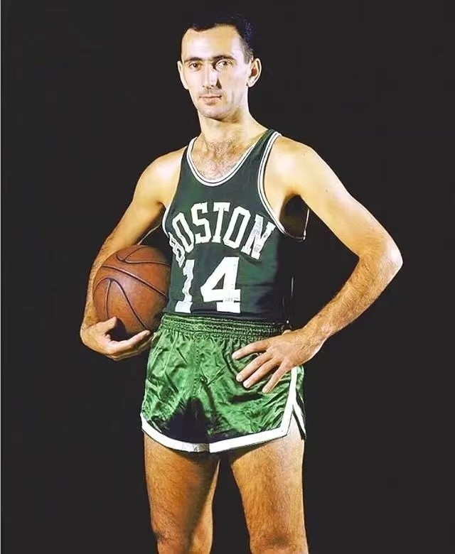 年轻球员作 年轻球员作