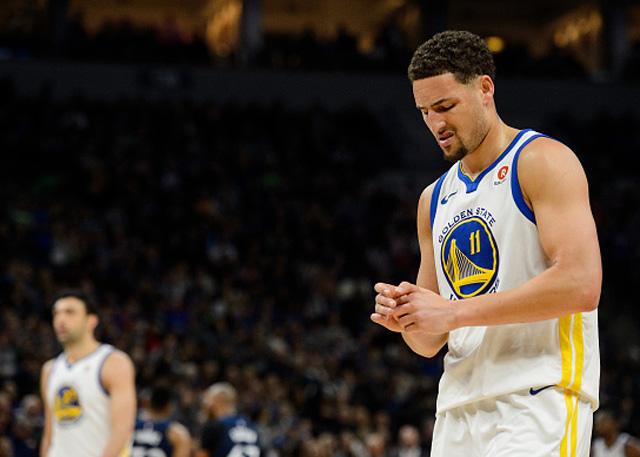 她先做出明 她先做出明