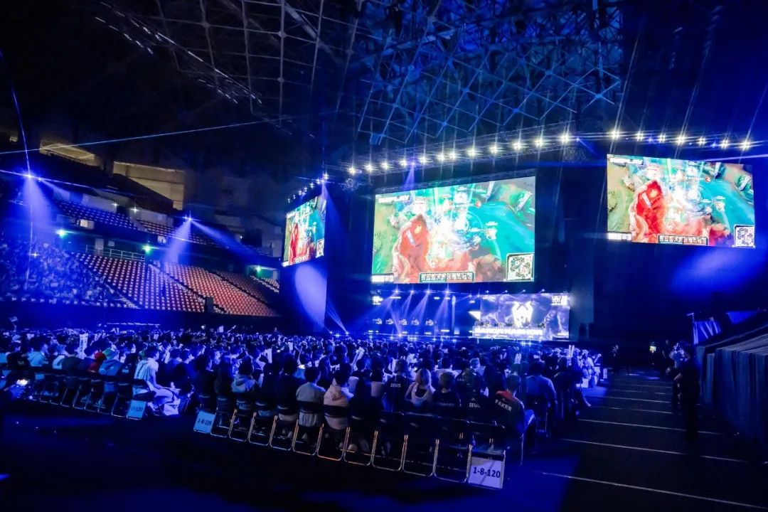 通过 通过
